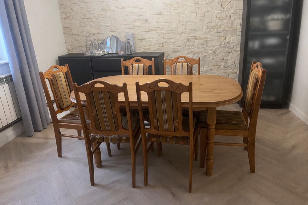Stół i 6 krzeseł