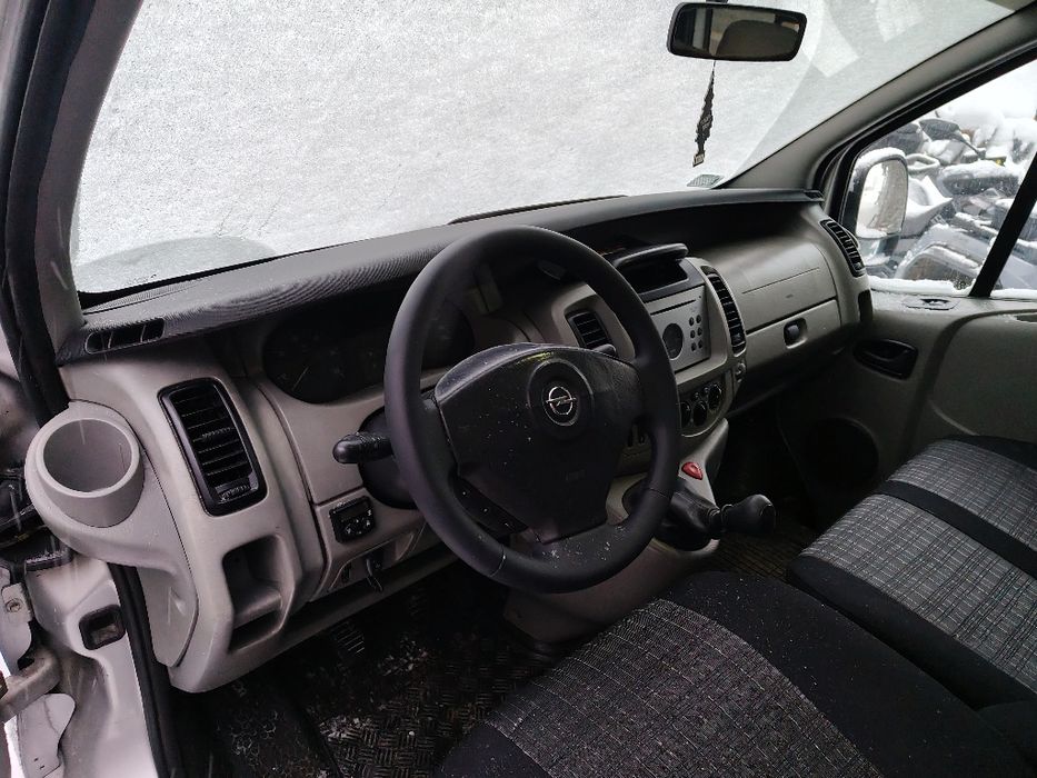 Opel Vivaro • 9 osób • Klima X2 • Zadbany