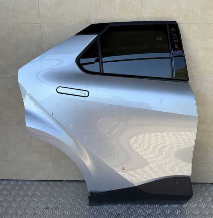Двері Toyota C-HR I передні або задні праві ліві разборка
