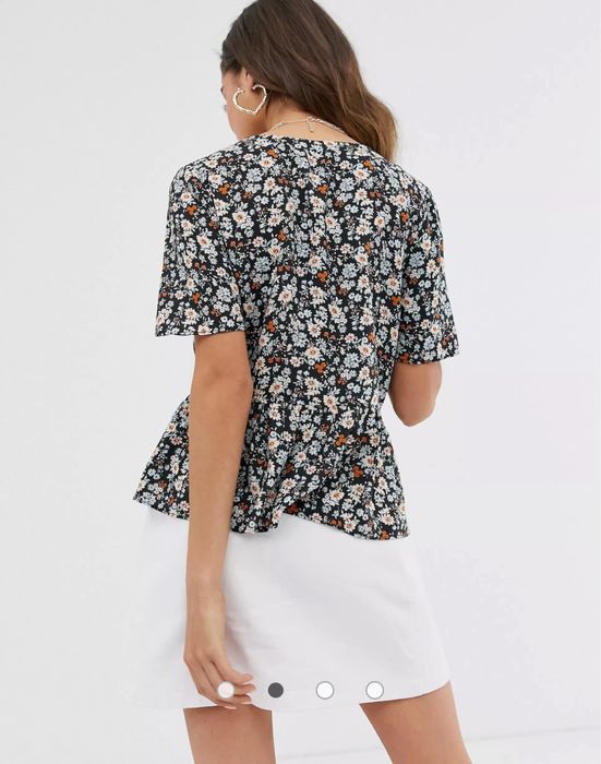 Топ з баскою на гудзиках New Look