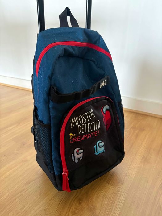 Mochila com Rodas Among Us