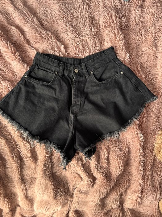 Шорти широкі як спілниця