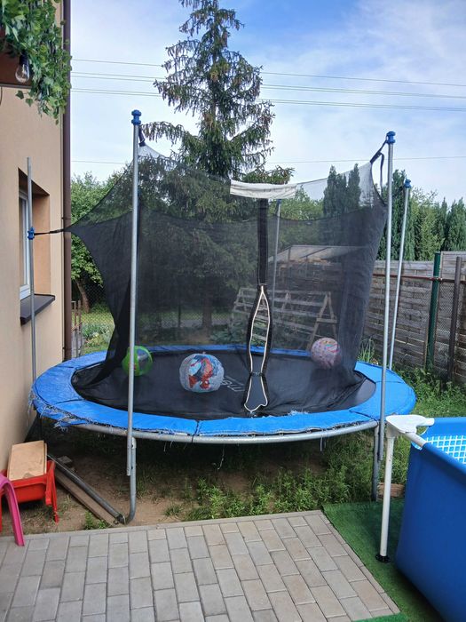 Trampolina ogrodowa