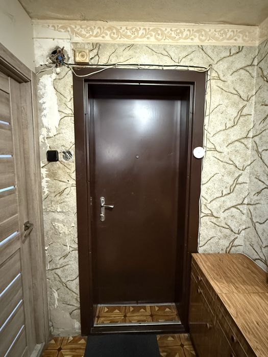 Продам велику 3 кімнатну квартиру