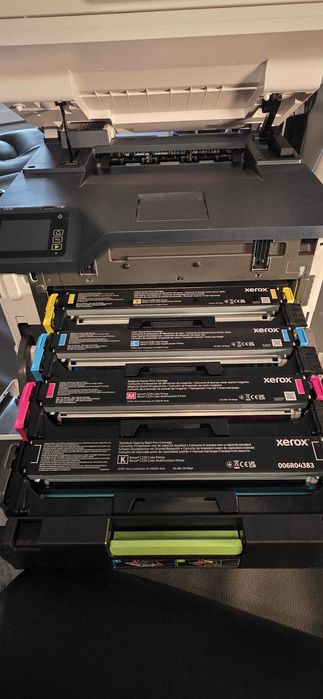 Impressora multifunções como nova. Xerox C235. Cores. Toner