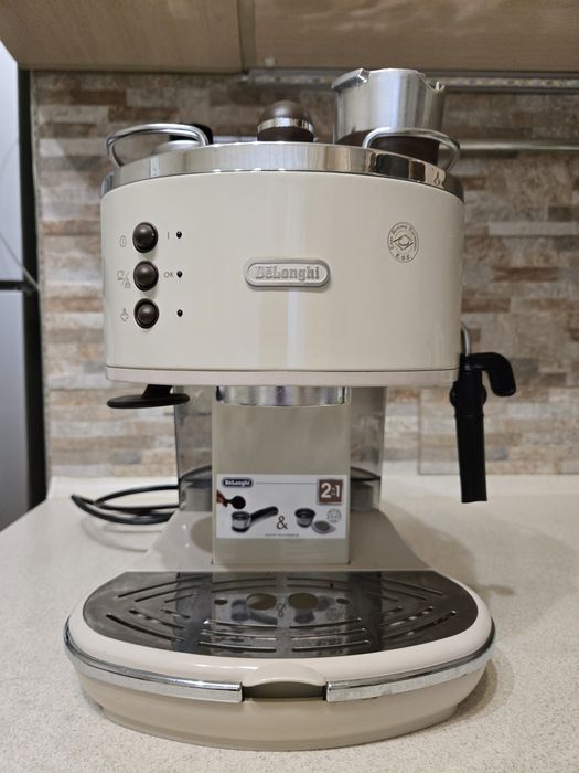 Кавоварка Delonghi Icona Vintage (15bar)