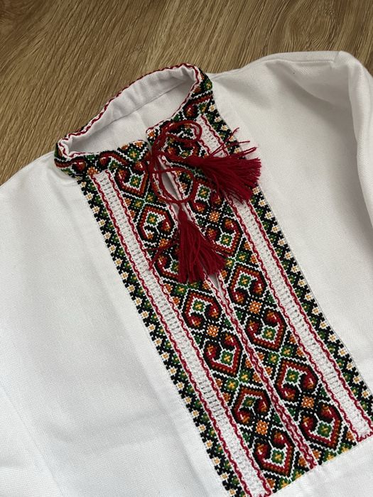 Вишиванка ручної роботи для хлопчика 5-7 років