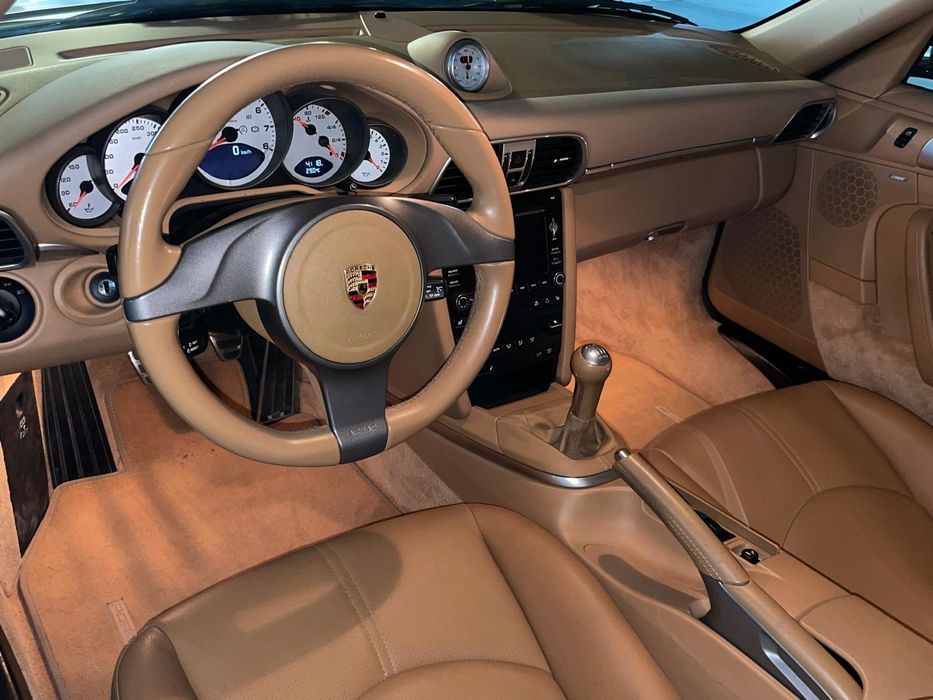 Porsche 911 997.2 Carrera S- Caixa Manual