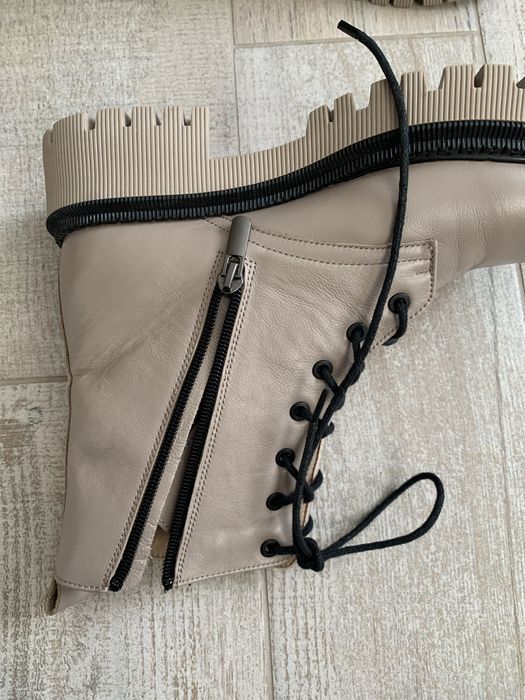 Ботинки жіночі в ідеальному стані