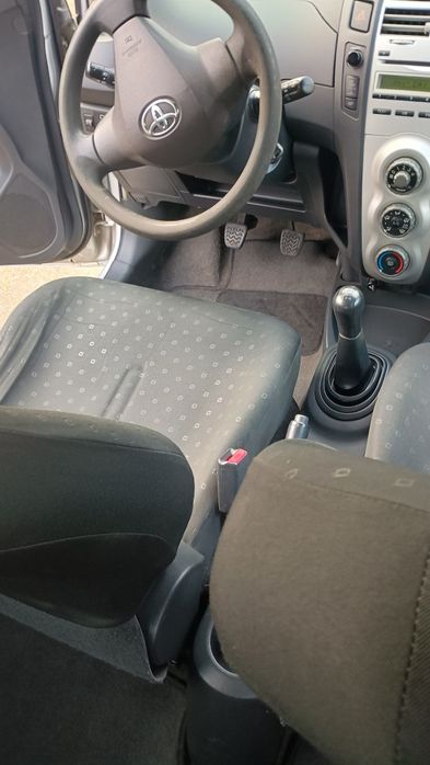 Tayota Yaris 1000VVTI