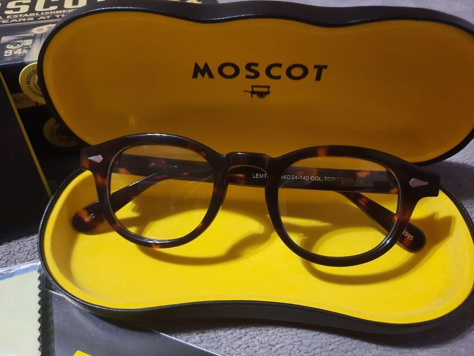 Продам очки Moscot