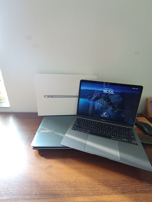 Macbook Air 2020 8/256 ідеал