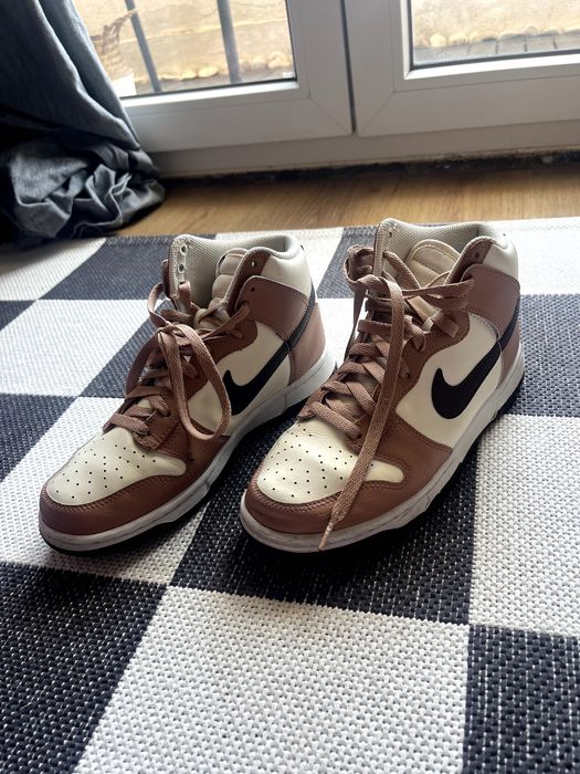 Nike Dunk High Dusted Clay