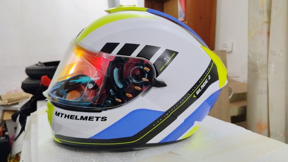 MT helmets blade 2 SV XL
