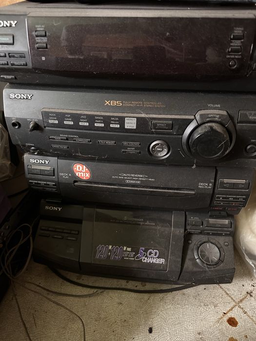 Музикальний центр Sony XB5
