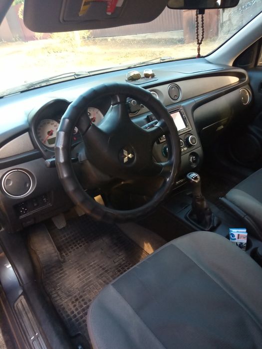 Продам Mitsubishi Outlander 1