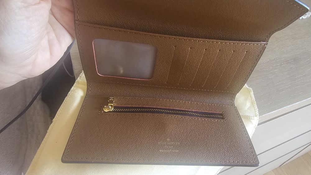 Carteira Louis Vuitton