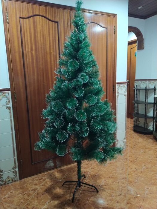 Árvore de natal casa quarto apartamento vivenda escritório gabinete.