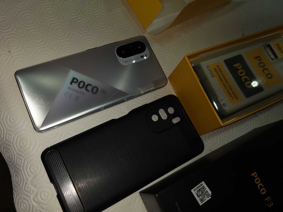 Telemóvel Xiaomi Poco F3 com 6Gb RAM e 128Gb