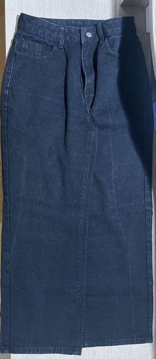 Calça preta estilo wide