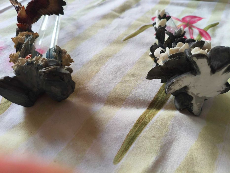 Lote 2 Jarrinhas Decorativas com Tubo de Vidro - Águia e Rosas