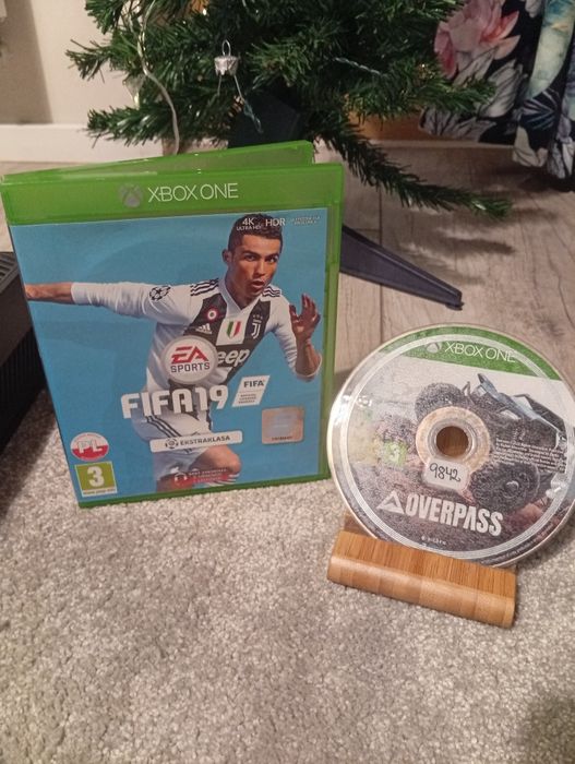 Konsola Xbox one microsoft  500GB + gry FIFA