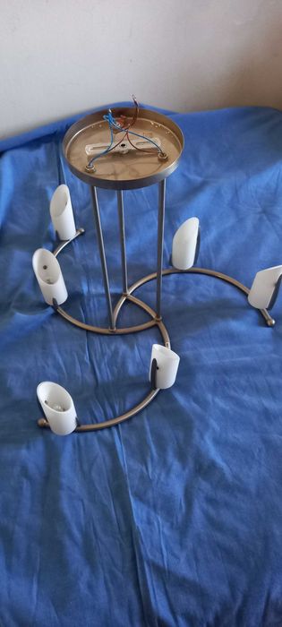 Candeeiro de teto moderno