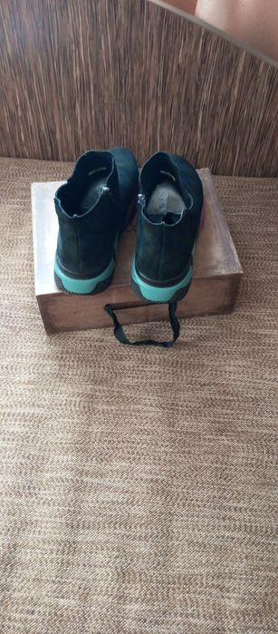 Взуття жіноче. Осінь - весна. Чобітки.