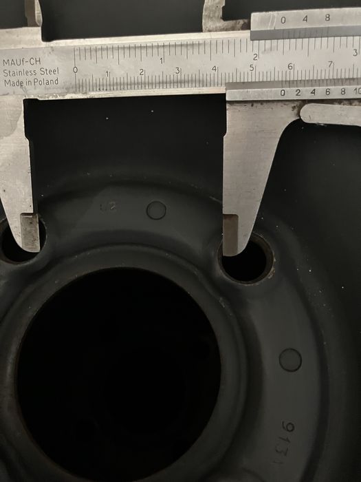 Kompletne kola letnie 185/65 R15 prawie nowe