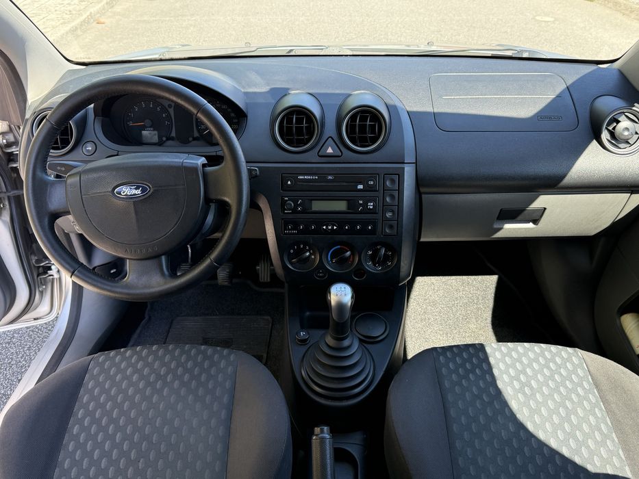 Ford Fiesta 1.25 excelente estado