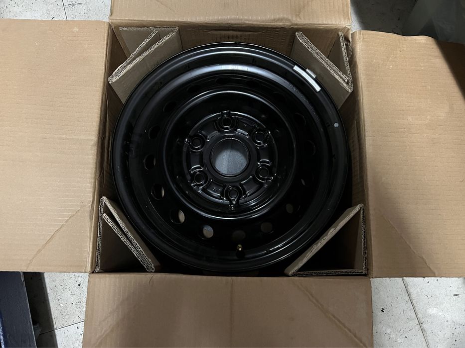 Jantes toyota Hiace novas na caixa