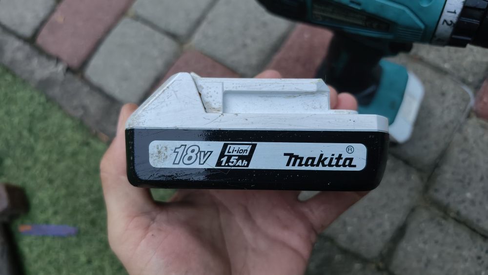 Zestaw Makita 457D wkrętarka+2x Aku +ładowarka + walizka