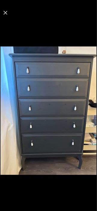 cómoda de quarto em madeira  com 5 gavetas como novo