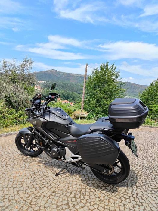 Honda NC 750X (2019) – 22.000 km – Com muitos extras!
