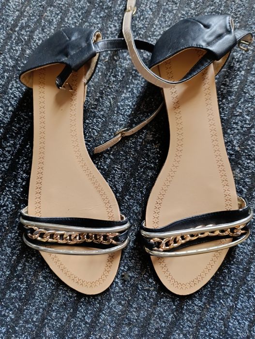 Sandałki Czarno-Złote 41