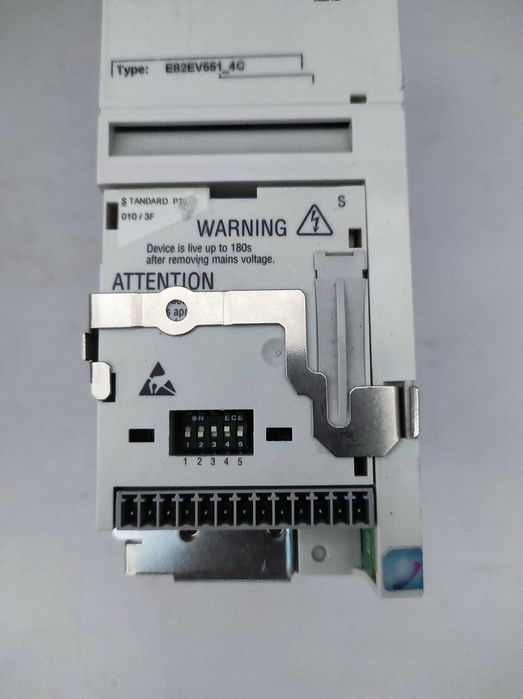Перетворювач частоти, частотник Lenze E82EV551_4C