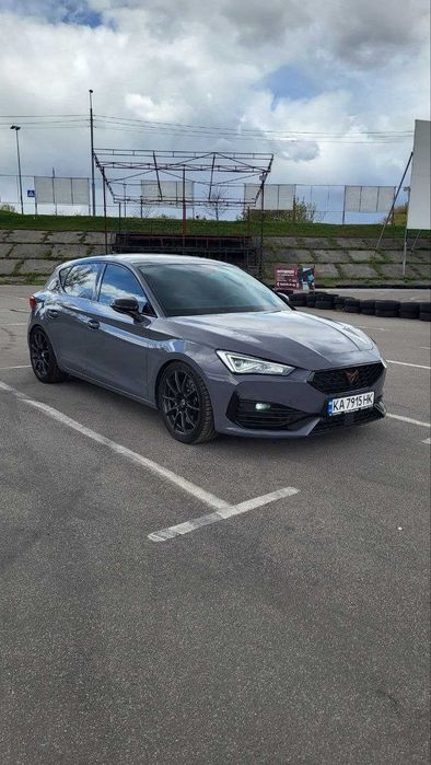 Cupra LEON VZ 444HP