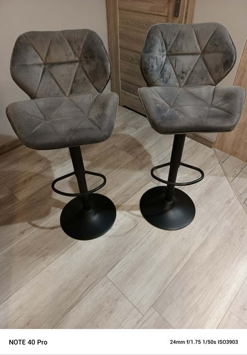 Sprzedam 2 szare hokery