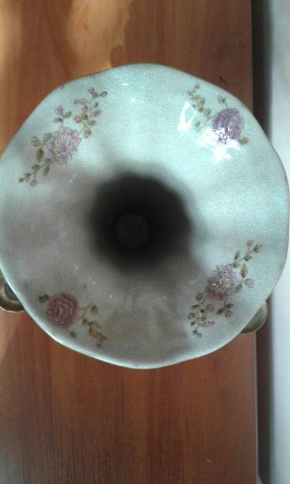 Антикварная ваза