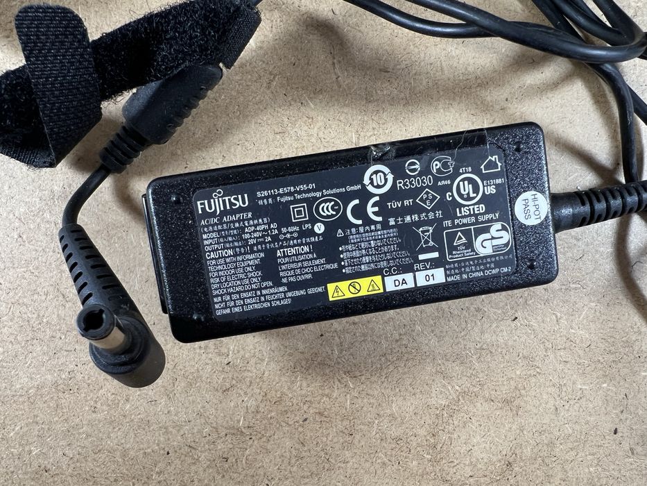 Блок питания Fujitsu ADP-40PH AD,20V,2A, 40W,5.5x2.5мм