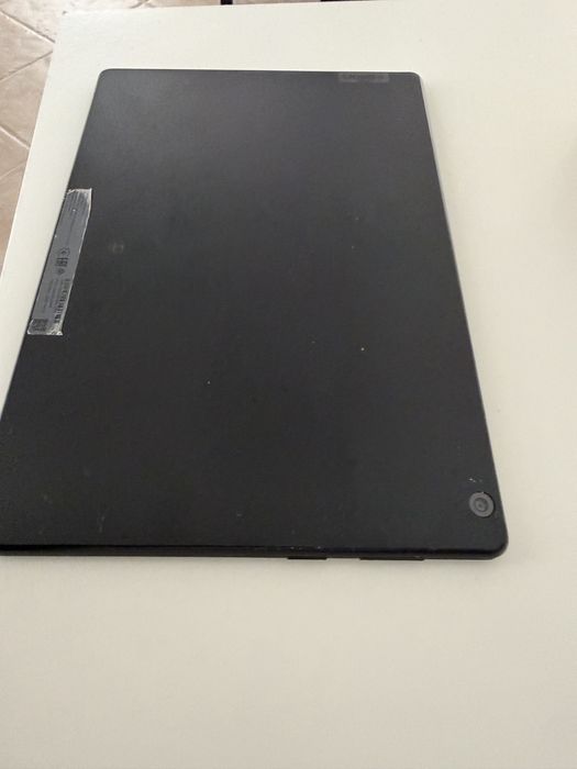 Tavlet lenovo vende se