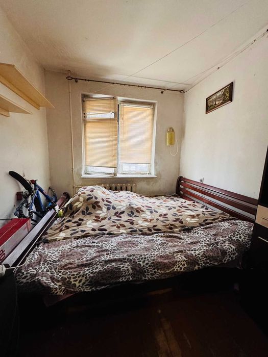 Продається 2-кімнатна квартира