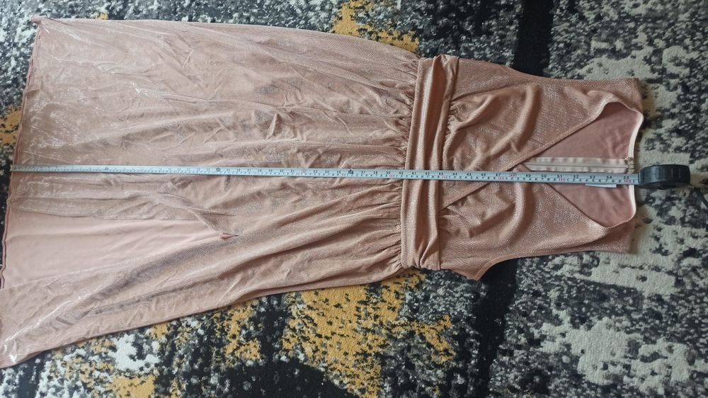 Suknia maxi z rozcięciem - pudrowy róż /42/