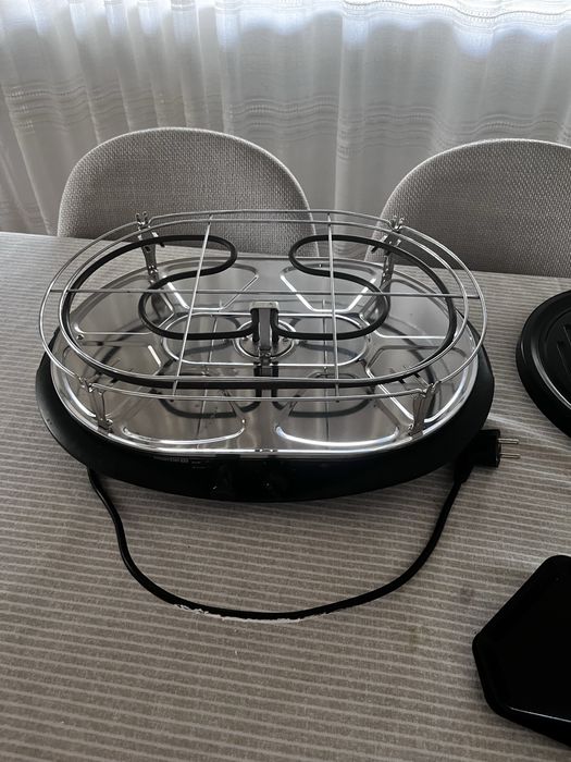 Aparelho de raclette/ Fogão Eletrico Essentiel b Picorage 4 em 1 – 8 pessoas – 1200W