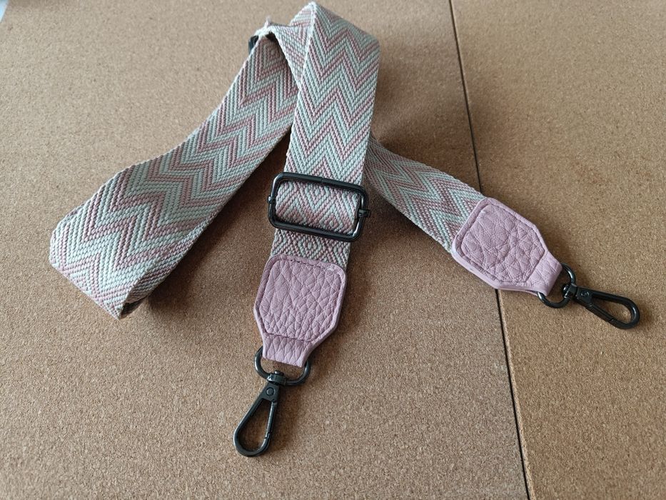 Nowy pasek do torebki parciany woskowany pudrowy róż beż Casa