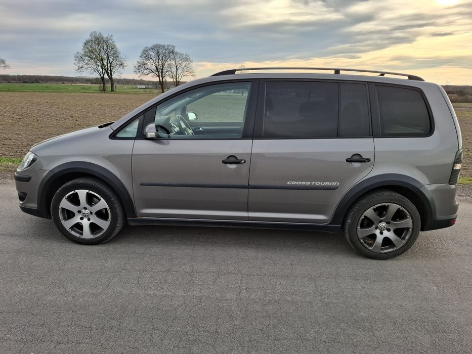 VOLKSWAGEN Touran 2.0 TDI DSG 170 KM automat