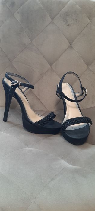 Замшеві босоніжки 38р