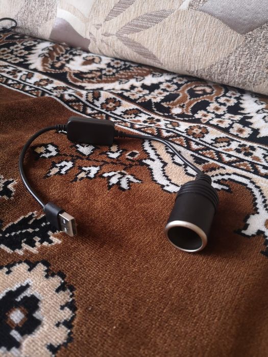 Перехідник з USB на прикурювач