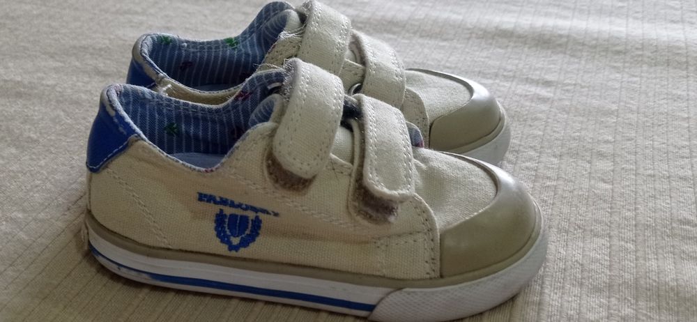 Sapatos Criança de vários tamanhos