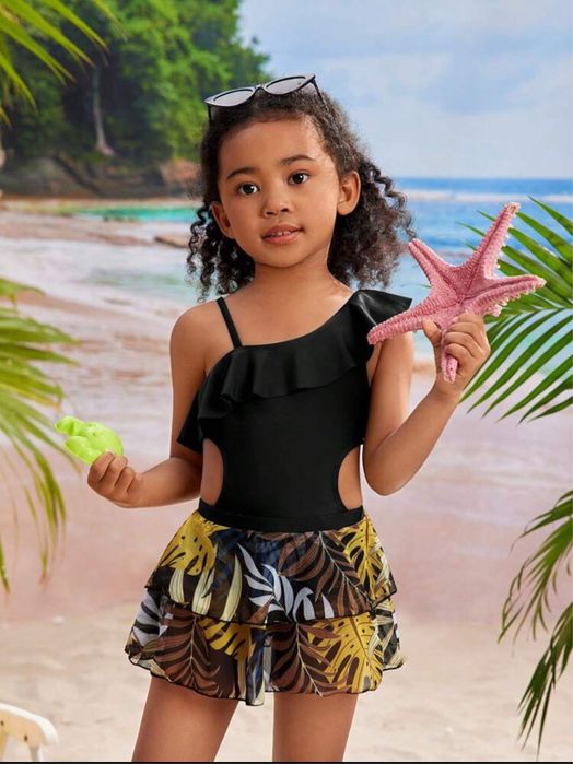 Продается купальник для девочки 5,6 лет